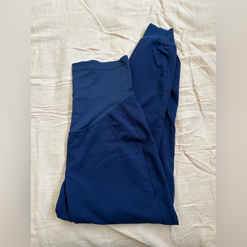 FIGS maternity scrub joggers | XS navy